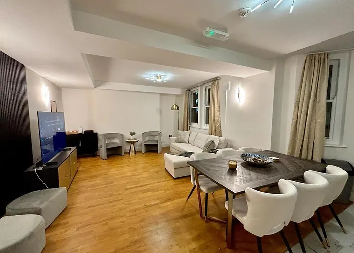Elegant Apartment Central London